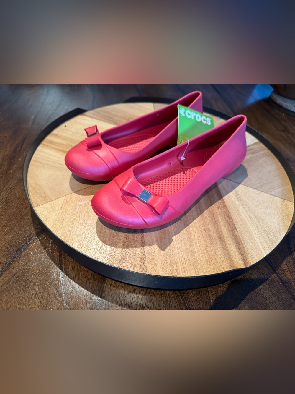CROCS Women's red Bow-Accent Ballet Flats